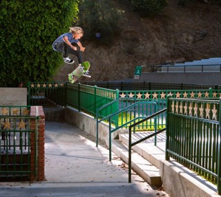 CURREN CAPLES
