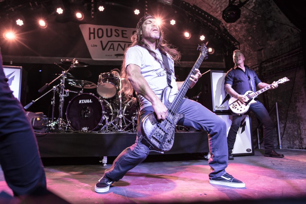 ng_161118_vfc_hov_metallica_webres-9644